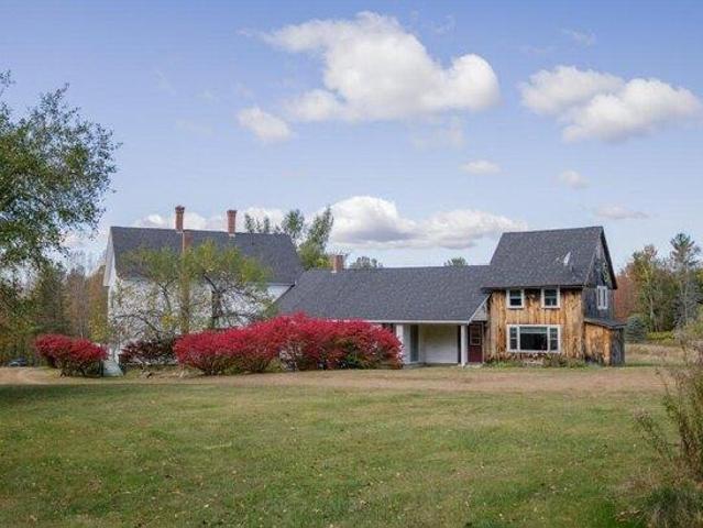 House for sale in Farmington, Maine