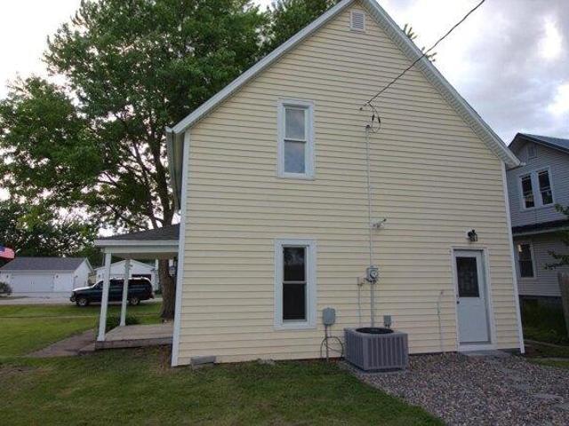 House for sale in Farnhamville, Iowa