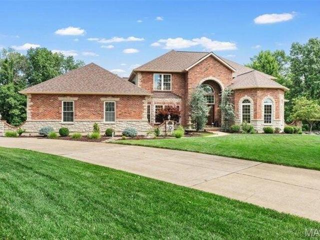 House for sale in Fenton, Missouri