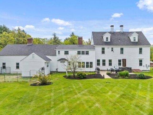 House for sale in New Hampshire