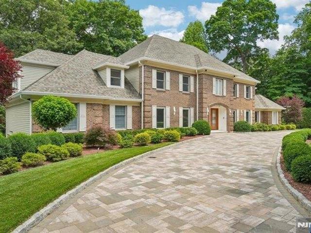 House for sale in Franklin Lakes, New Jersey