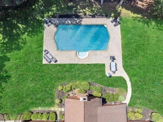 House for sale in Franklin Lakes, New Jersey