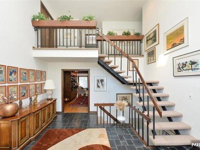 House for sale in Franklin Lakes, Bergen County