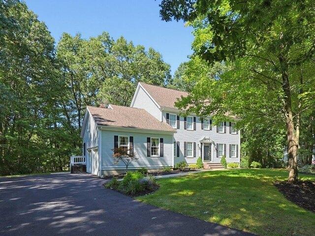 House for sale in Franklin, Norfolk County