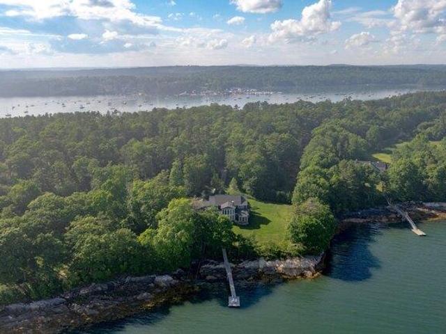 House for sale in Freeport, Maine