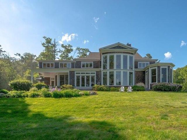House for sale in Freeport, Maine