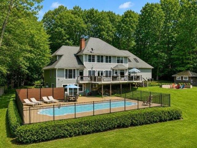 House for sale in New Hampshire
