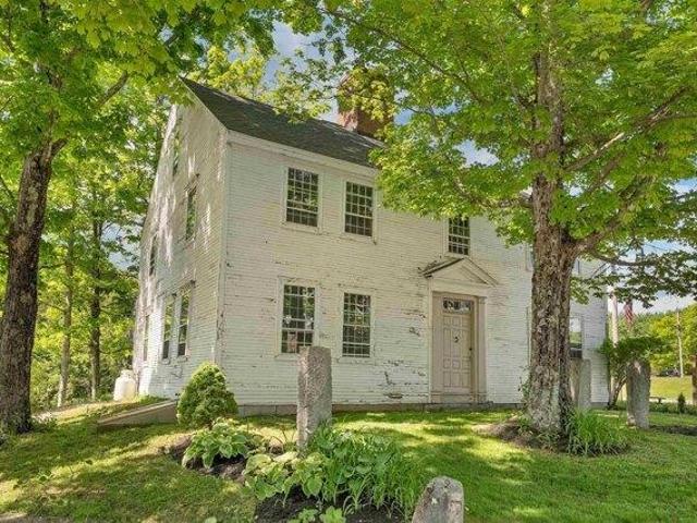 House for sale in New Hampshire