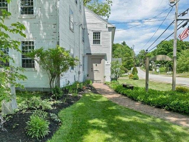 House for sale in New Hampshire