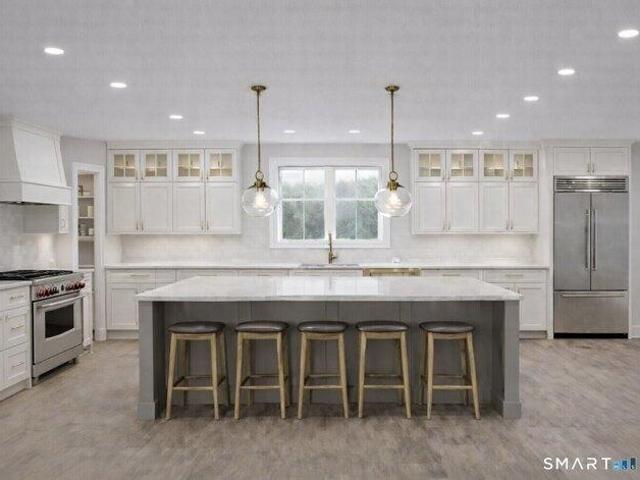 House for sale in Glastonbury, Connecticut