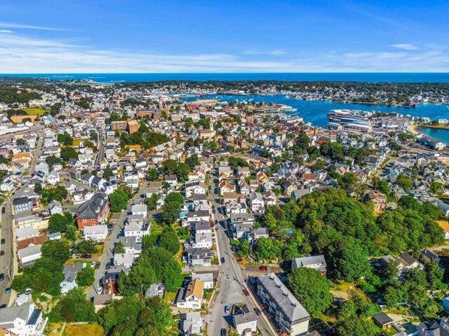 House for sale in Gloucester, Essex County