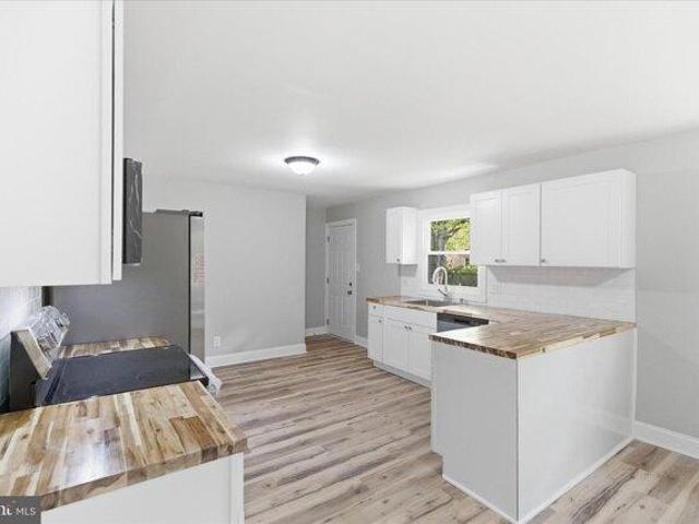 House for sale in California, Maryland