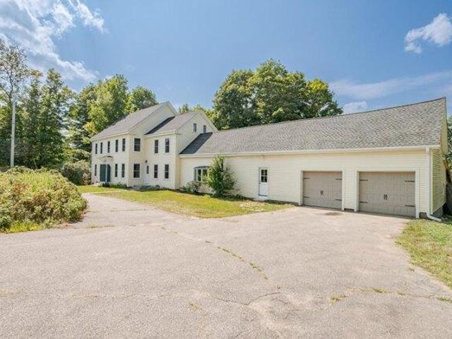 House for sale in New Hampshire