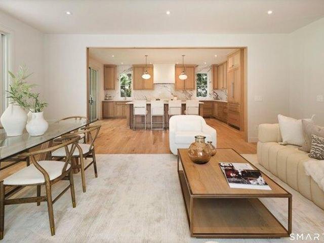 House for sale in North Mianus, Greenwich