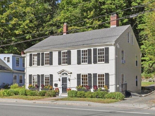 House for sale in Groveland, Essex County