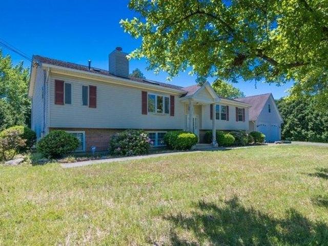 House for sale in Hadley, Massachusetts
