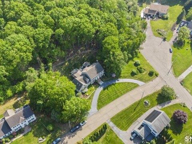 House for sale in Hamden, Connecticut