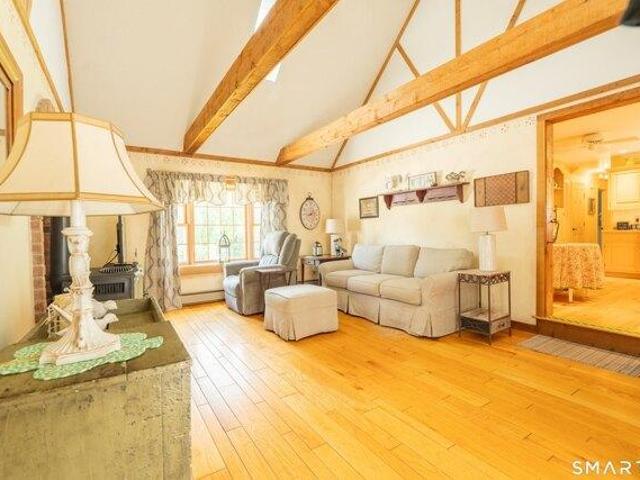 House for sale in Hamden, Connecticut
