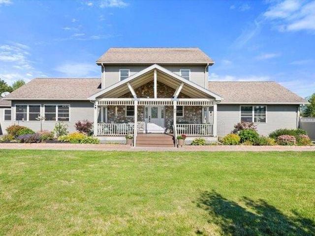 House for sale in Hancock, Hancock County