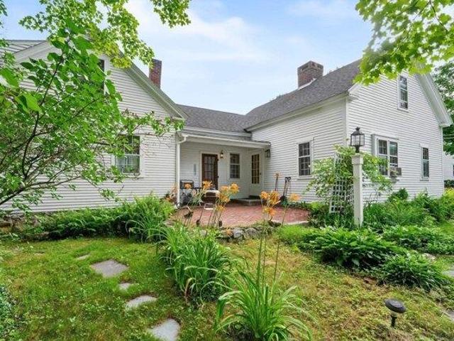 House for sale in New Hampshire