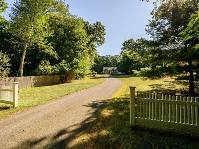 House for sale in Hanson, Massachusetts