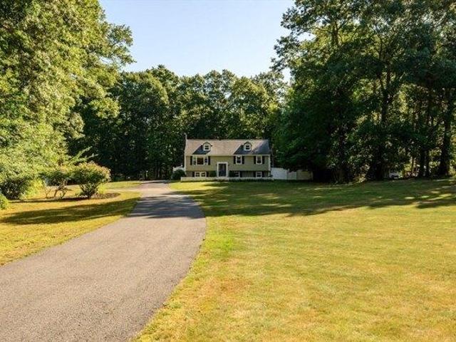 House for sale in Hanson, Massachusetts