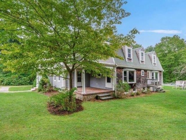 House for sale in Hanson, Massachusetts