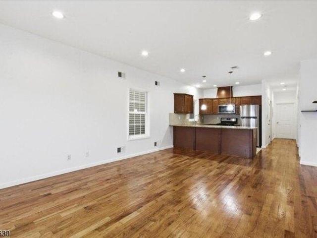 House for sale in Harrison, Hudson County
