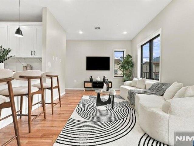 House for sale in Harrison, Hudson County