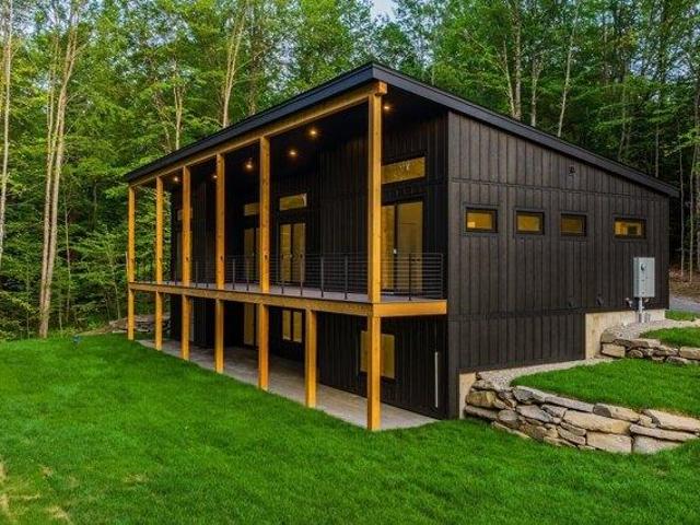 House for sale in Plantsville, Vermont