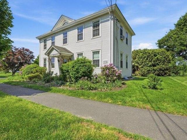 House for sale in Hatfield, Massachusetts