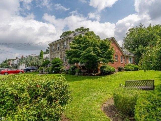 House for sale in Hillside, New Jersey
