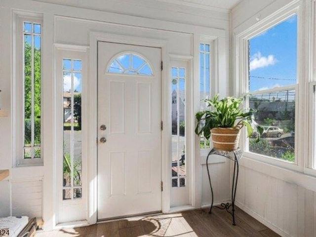 House for sale in Hillside, New Jersey