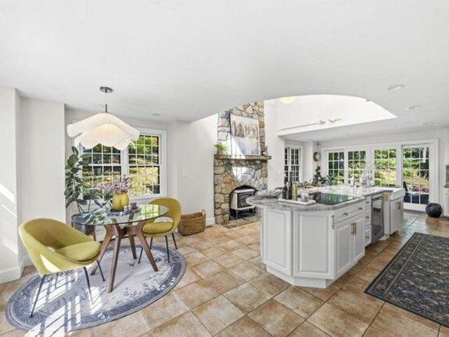 House for sale in Hingham Center, Hingham