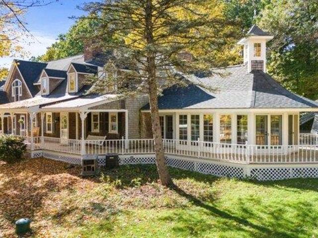 House for sale in New Hampshire