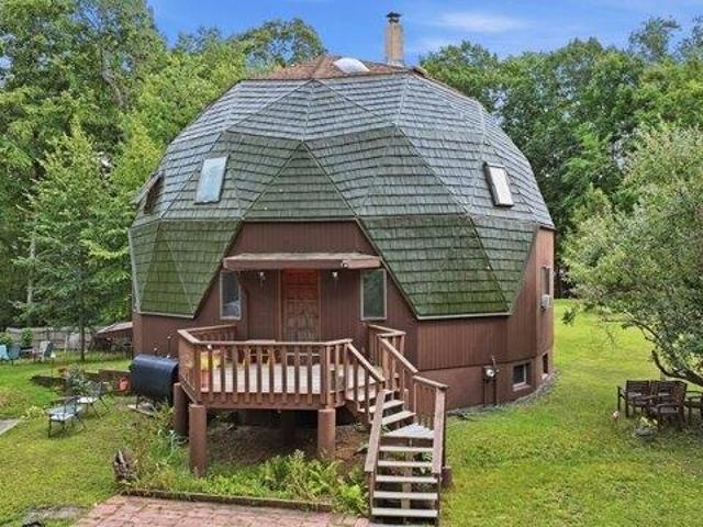 House for sale in Metcalf, Holliston