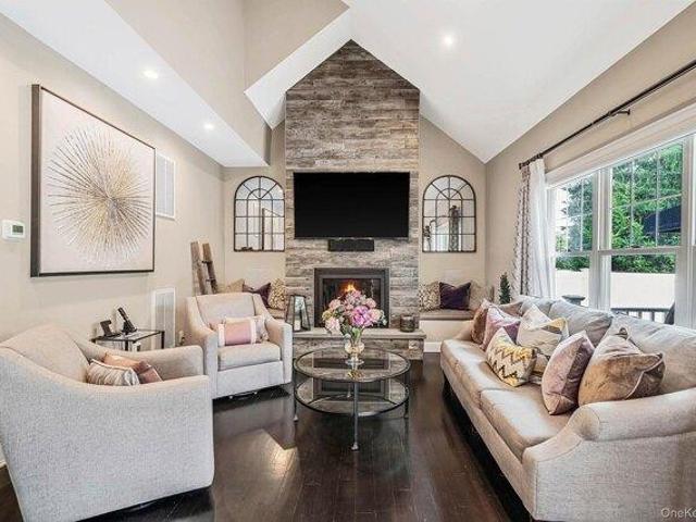 House for sale in Centereach, New York