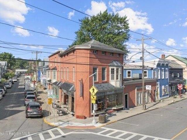 House for sale in Hudson, New York