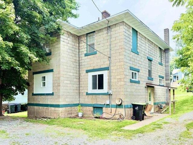 House for sale in Iron Mountain, Michigan