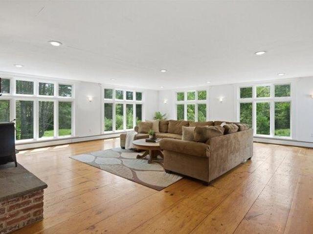 House for sale in Jamaica, Vermont