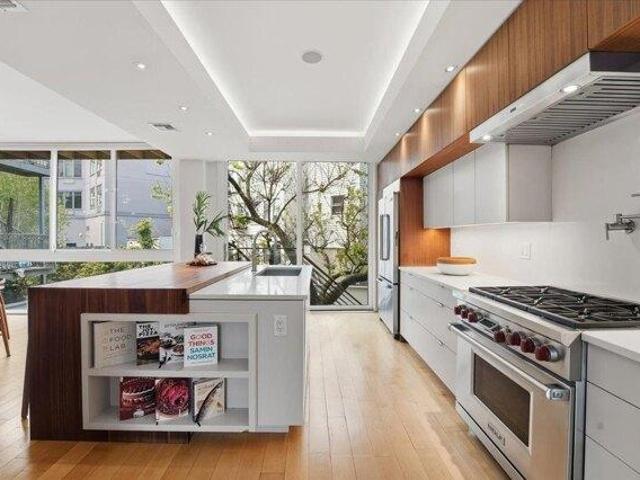 House for sale in Hudson, New Jersey