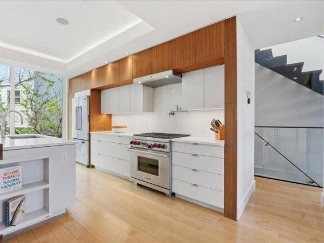 House for sale in Hudson, New Jersey