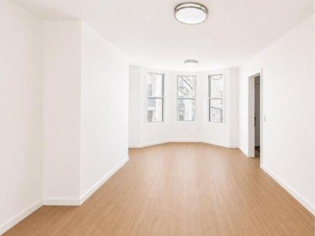 House for sale in Hudson, New Jersey