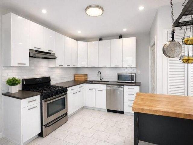 House for sale in Hudson, New Jersey