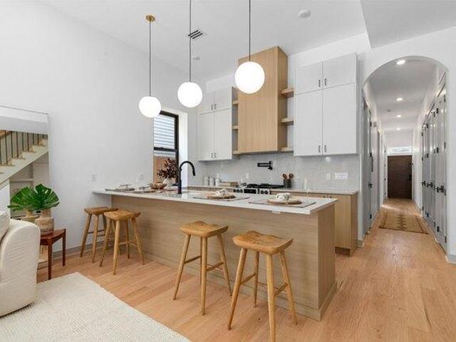 House for sale in Hudson, New Jersey