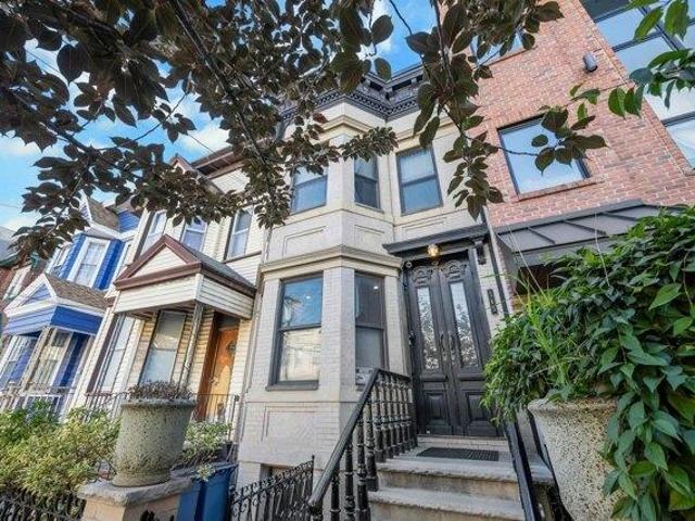 House for sale in Hudson, New Jersey