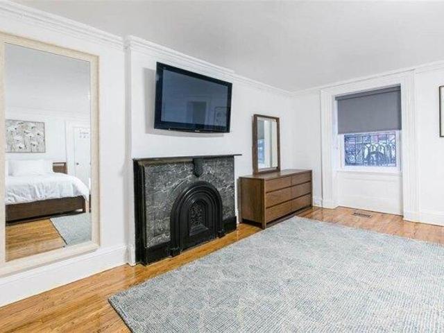 House for sale in Hudson, New Jersey