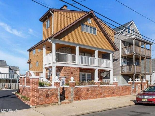 House for sale in Monmouth, New Jersey