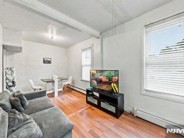 House for sale in Kearny, Hudson County
