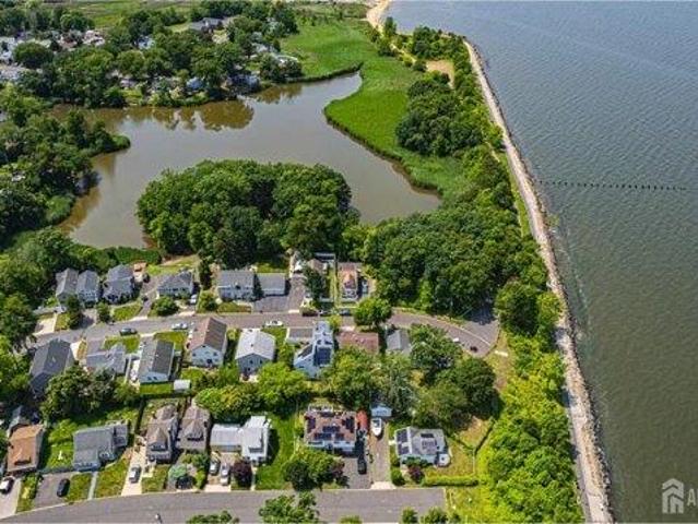 House for sale in Cliffwood Beach, Aberdeen Township
